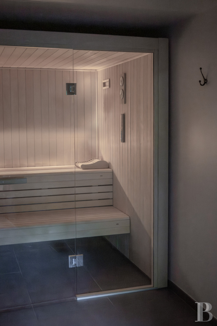 Dans l’Aveyron, aux portes de Millau, un ancien convent du 19e siècle en son jardin  - photo  n°20